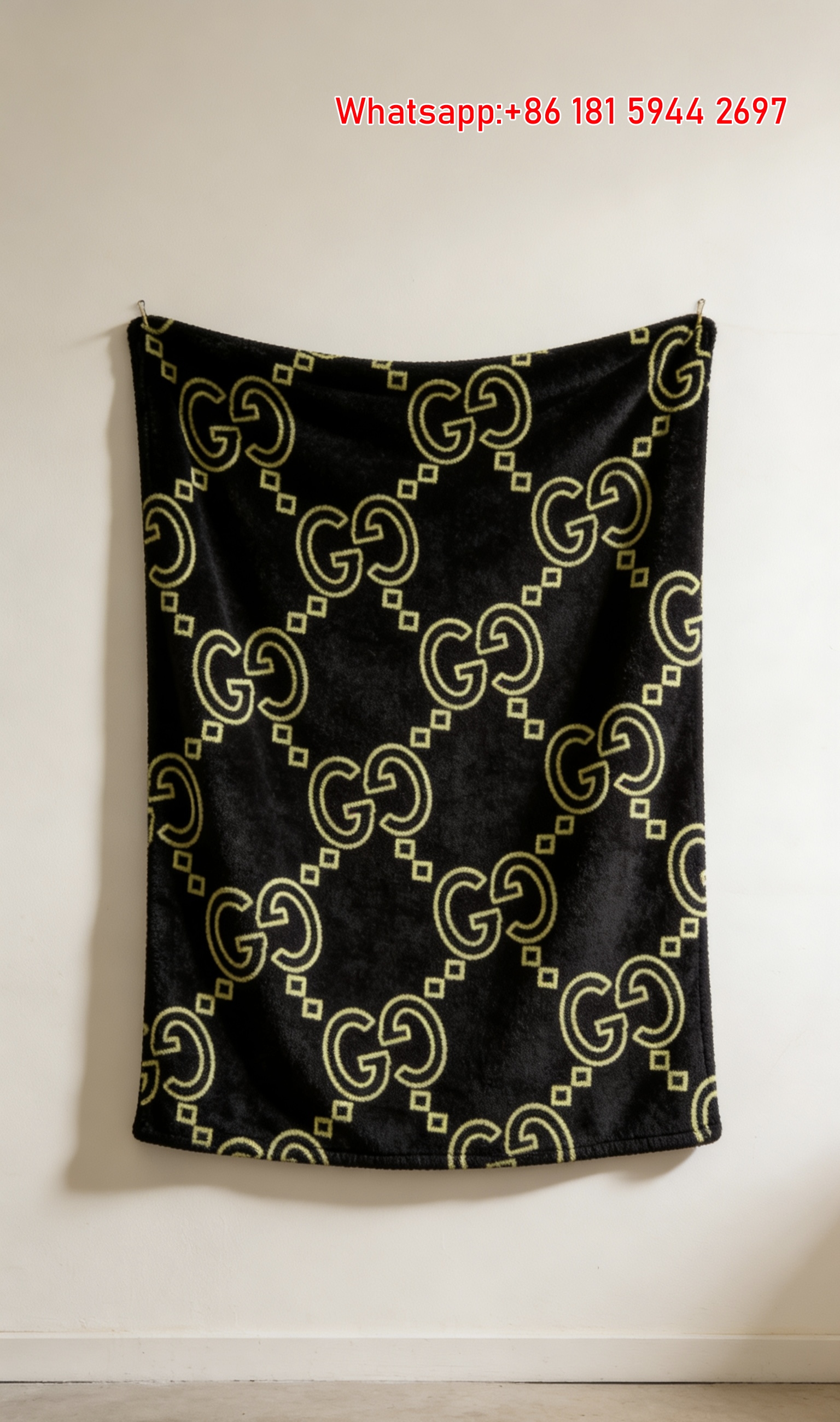 Gucci GG Monogram Lime Outline Flannel Blanket Vintage Wall Decor throw blankets IMG_2574